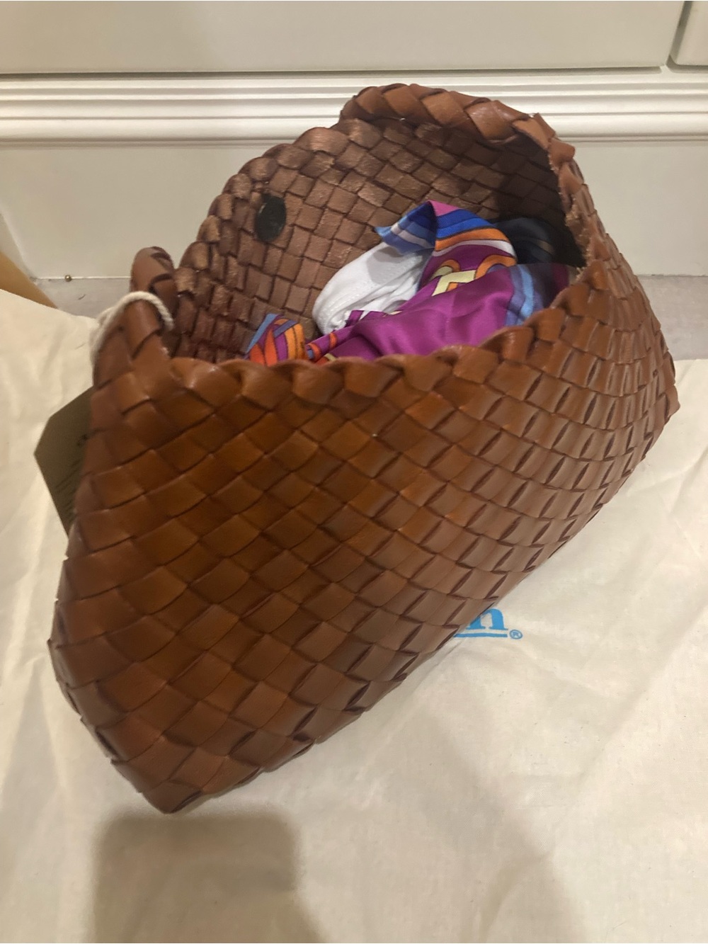 Dragon Diffusion Woven Shoulder Bag in Chestnut Brown 8943 - Picture 9 of 14